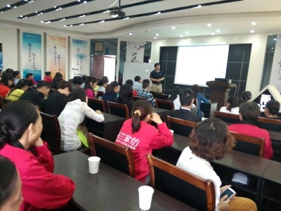 雨蘭新員工全面培訓(xùn)啟動(dòng)，系統(tǒng)化賦能提升個(gè)人綜合素質(zhì)